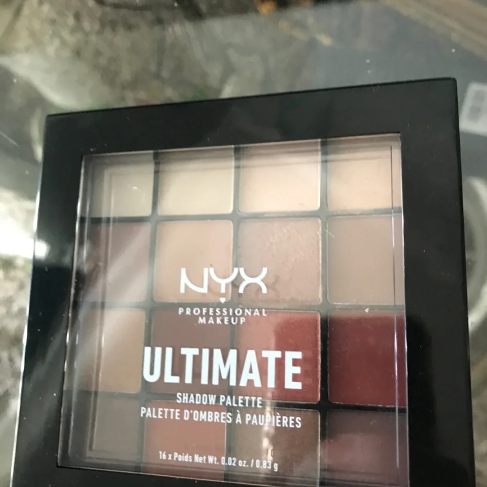 NYX Ultimate Eye Shadow Plus  NEW Avon Mini Mascara New FINAL SALE